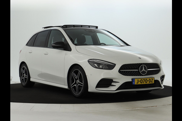 Mercedes-Benz B-Klasse 180 Business Solution AMG | Panoramadak | Achteruitrijcamera | Nightpakket | Apple Carplay | Inclusief 24 maanden MB Certified garantie voor Europa. Mercedes-Benz B-Klasse 180 Business Solution AMG | Panoramadak | Achteruitrijcamera | Nightpakket | Apple Carplay | Inclusief 24 maanden MB Certified garantie voor Europa.