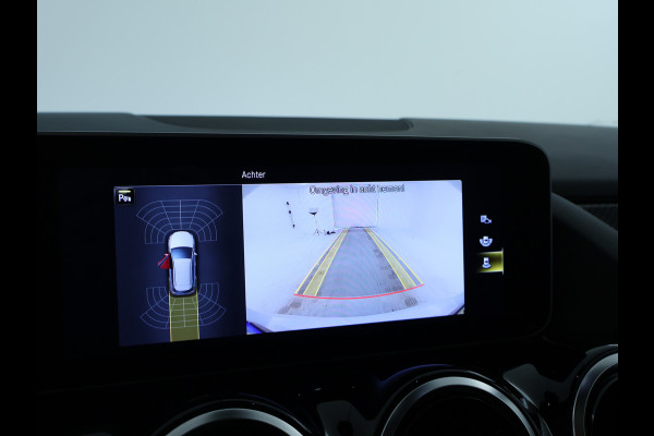 Mercedes-Benz B-Klasse 180 Business Solution AMG | Panoramadak | Achteruitrijcamera | Nightpakket | Apple Carplay | Inclusief 24 maanden MB Certified garantie voor Europa. Mercedes-Benz B-Klasse 180 Business Solution AMG | Panoramadak | Achteruitrijcamera | Nightpakket | Apple Carplay | Inclusief 24 maanden MB Certified garantie voor Europa.