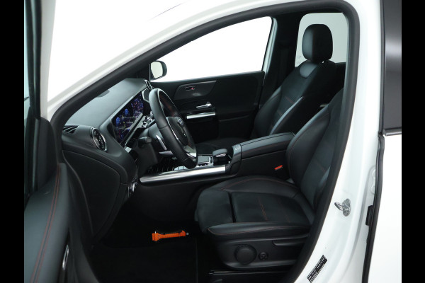 Mercedes-Benz B-Klasse 180 Business Solution AMG | Panoramadak | Achteruitrijcamera | Nightpakket | Apple Carplay | Inclusief 24 maanden MB Certified garantie voor Europa. Mercedes-Benz B-Klasse 180 Business Solution AMG | Panoramadak | Achteruitrijcamera | Nightpakket | Apple Carplay | Inclusief 24 maanden MB Certified garantie voor Europa.
