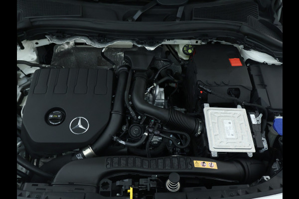 Mercedes-Benz B-Klasse 180 Business Solution AMG | Panoramadak | Achteruitrijcamera | Nightpakket | Apple Carplay | Inclusief 24 maanden MB Certified garantie voor Europa. Mercedes-Benz B-Klasse 180 Business Solution AMG | Panoramadak | Achteruitrijcamera | Nightpakket | Apple Carplay | Inclusief 24 maanden MB Certified garantie voor Europa.