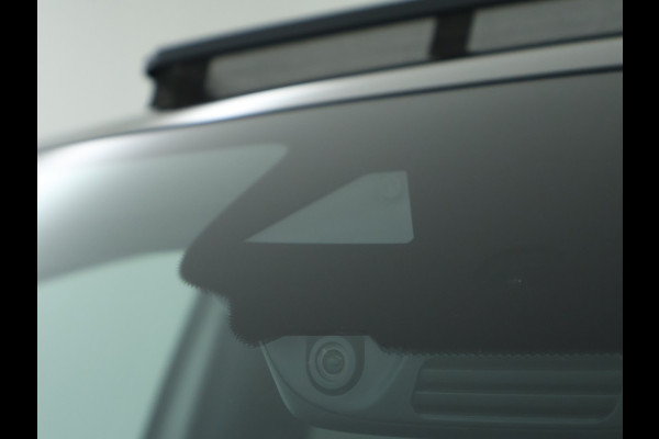 Mercedes-Benz B-Klasse 180 Business Solution AMG | Panoramadak | Achteruitrijcamera | Nightpakket | Apple Carplay | Inclusief 24 maanden MB Certified garantie voor Europa. Mercedes-Benz B-Klasse 180 Business Solution AMG | Panoramadak | Achteruitrijcamera | Nightpakket | Apple Carplay | Inclusief 24 maanden MB Certified garantie voor Europa.