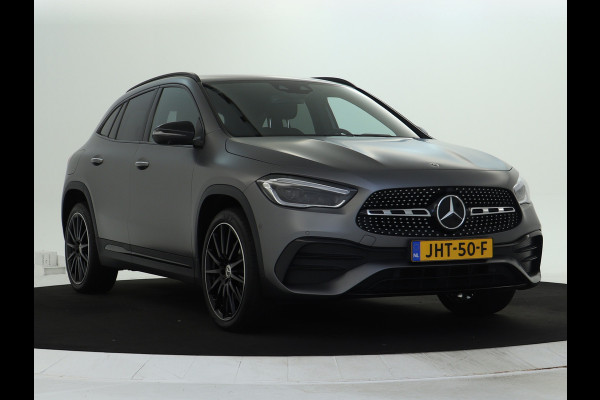 Mercedes-Benz GLA 250 e AMG Plug-In Hybride AMG Line | Night Pakket | 19 Inch AMG Velgen | Memory voorstoelen | Sfeerverlichting. Inclusief 24 maanden MB Certified garantie voor Europa.