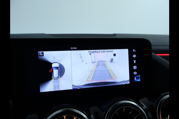 Mercedes-Benz GLA 250 e AMG Plug-In Hybride AMG Line | Night Pakket | 19 Inch AMG Velgen | Memory voorstoelen | Sfeerverlichting. Inclusief 24 maanden MB Certified garantie voor Europa.