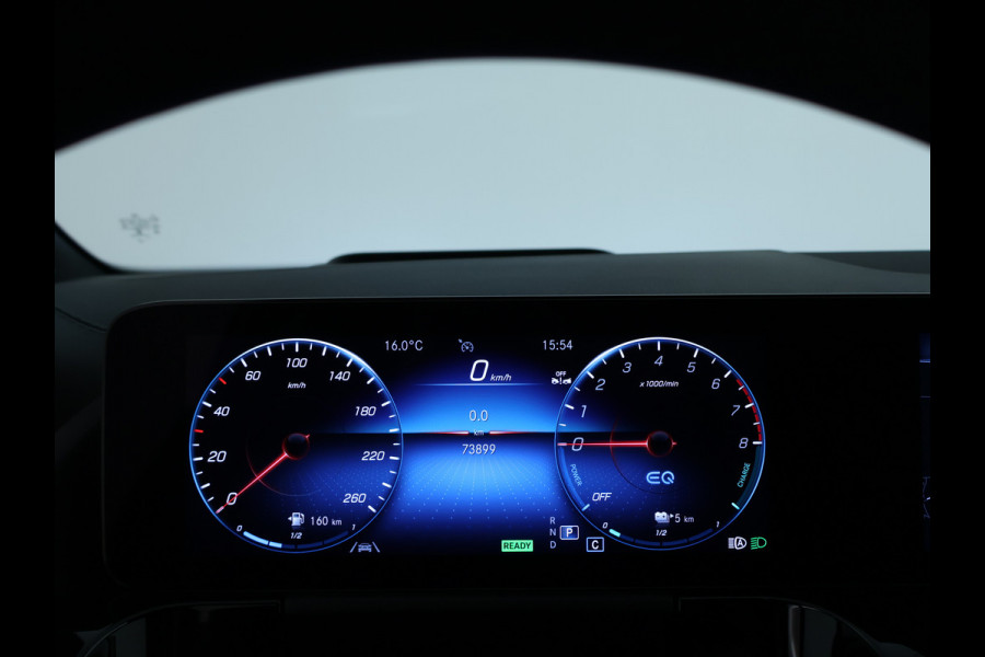 Mercedes-Benz GLA 250 e AMG Plug-In Hybride AMG Line | Night Pakket | 19 Inch AMG Velgen | Memory voorstoelen | Sfeerverlichting. Inclusief 24 maanden MB Certified garantie voor Europa.