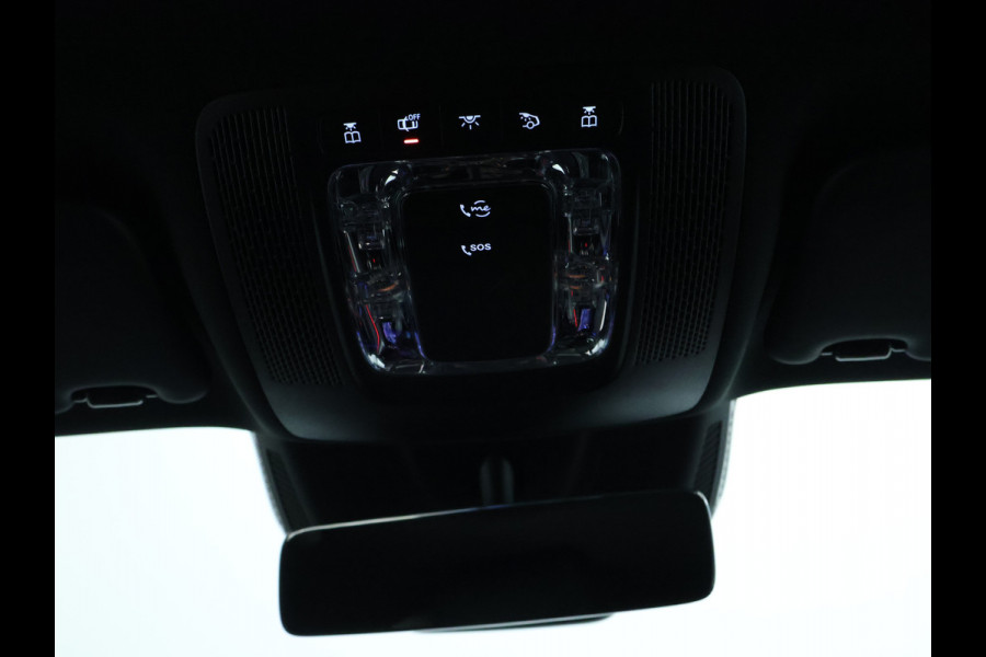 Mercedes-Benz GLA 250 e AMG Plug-In Hybride AMG Line | Night Pakket | 19 Inch AMG Velgen | Memory voorstoelen | Sfeerverlichting. Inclusief 24 maanden MB Certified garantie voor Europa.