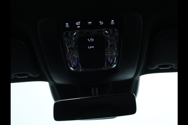 Mercedes-Benz GLA 250 e AMG Plug-In Hybride AMG Line | Night Pakket | 19 Inch AMG Velgen | Memory voorstoelen | Sfeerverlichting. Inclusief 24 maanden MB Certified garantie voor Europa.