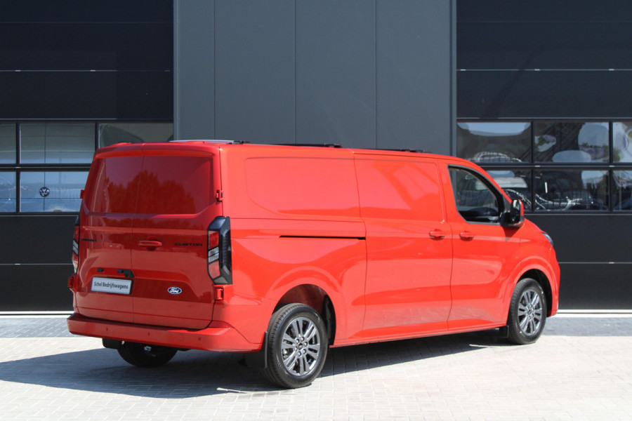 Ford Transit Custom 320 2.0 TDCI L2H1 Limited 136pk - Stoel/Stuurverwarming - Camera - Keyless - ACC - Dodehoek - Rijklaar Ford Transit Custom 320 2.0 TDCI L2H1 Limited 136pk - Stoel/Stuurverwarming - Camera - Keyless - ACC - Dodehoek - Rijklaar