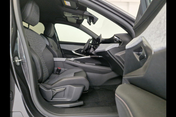 Peugeot 5008 1.6 Plug-in Hybrid 195 Allure 7,4 kW | Trekhaak | Seat Pack | Panoramic Navigation Pack | 360 Vision & Drive Assist Pack