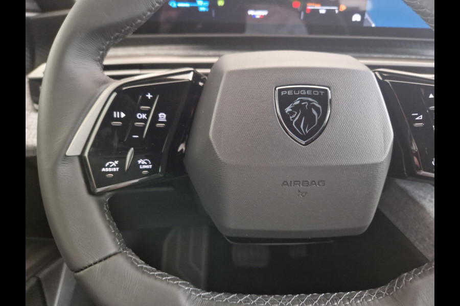 Peugeot 5008 1.6 Plug-in Hybrid 195 Allure 7,4 kW | Trekhaak | Seat Pack | Panoramic Navigation Pack | 360 Vision & Drive Assist Pack