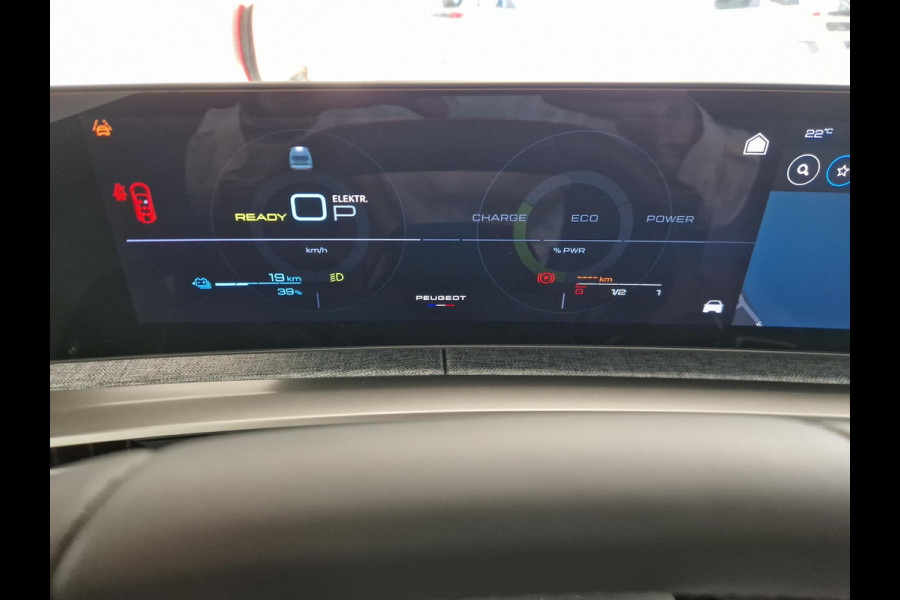 Peugeot 5008 1.6 Plug-in Hybrid 195 Allure 7,4 kW | Trekhaak | Seat Pack | Panoramic Navigation Pack | 360 Vision & Drive Assist Pack