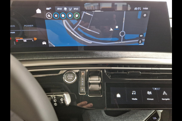 Peugeot 5008 1.6 Plug-in Hybrid 195 Allure 7,4 kW | Trekhaak | Seat Pack | Panoramic Navigation Pack | 360 Vision & Drive Assist Pack