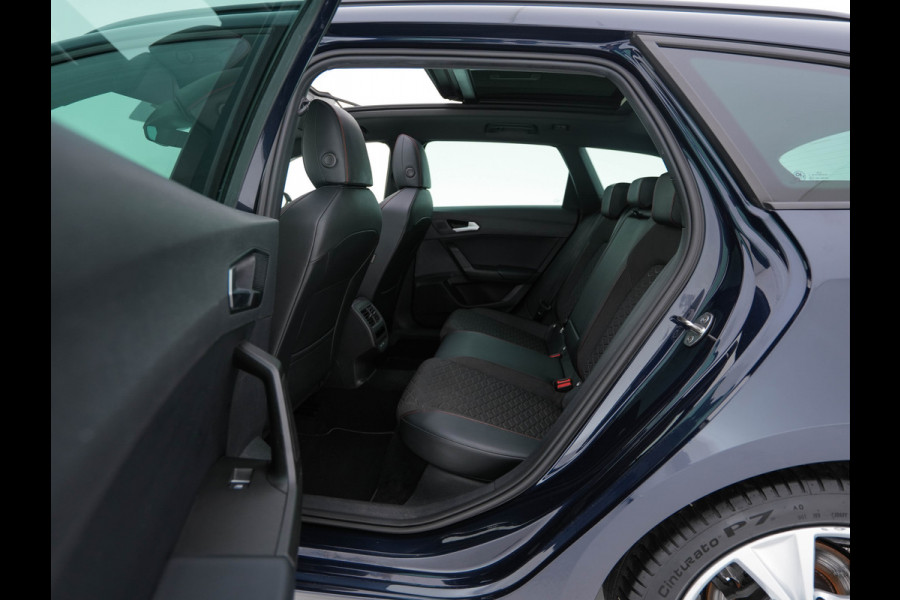 Seat Leon Sportstourer 2.0 TDI FR Business Intense (INCL-BTW) Aut.  *PANO | FULL-LED | ADAPTIVE-CRUISE | DIGI-COCKPIT | NAVI-FULLMAP | LEATHER-MICROFIBRE | CARPLAY | KEYLESS | SHIFT-PADDLES | SPORT-SEATS | AMBIENT-LIGHT | CAMERA | 17''ALU | T