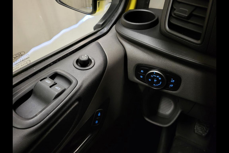 Ford Transit Custom 2.0TDCI Trekhaak Euro 6! Ford Transit Custom 2.0TDCI Trekhaak Euro 6!