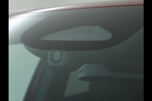 Mercedes-Benz GLA 250 e Business Solution AMG AMG Line Advanced Plus | Trekhaak | Dodehoek Assist | 11 kW Laden | Stoel en Stuurverwarming. Inclusief 24 maanden MB Certified garantie voor Europa.