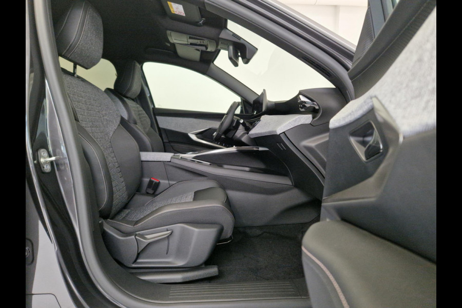 Peugeot 5008 1.6 Plug-in Hybrid 195 Allure 7,4 kW | Seat Pack | Panoramic Navigation Pack | 360 Vision & Drive Assist Pack