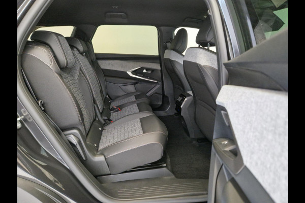 Peugeot 5008 1.6 Plug-in Hybrid 195 Allure 7,4 kW | Seat Pack | Panoramic Navigation Pack | 360 Vision & Drive Assist Pack