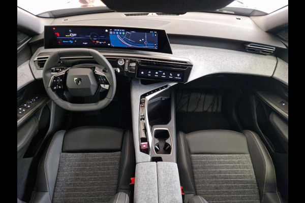 Peugeot 5008 1.6 Plug-in Hybrid 195 Allure 7,4 kW | Seat Pack | Panoramic Navigation Pack | 360 Vision & Drive Assist Pack
