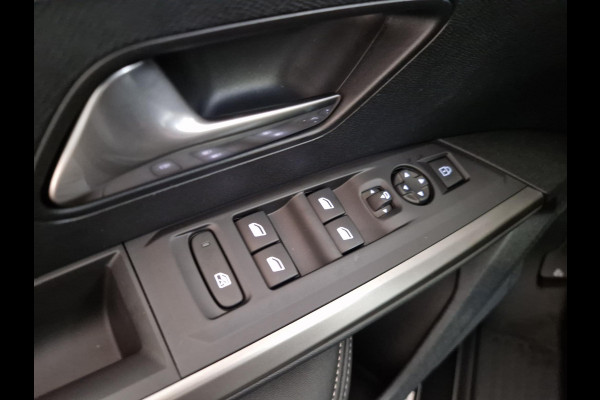 Peugeot 5008 1.6 Plug-in Hybrid 195 Allure 7,4 kW | Seat Pack | Panoramic Navigation Pack | 360 Vision & Drive Assist Pack