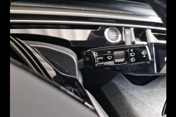 Peugeot 5008 1.6 Plug-in Hybrid 195 Allure 7,4 kW | Seat Pack | Panoramic Navigation Pack | 360 Vision & Drive Assist Pack