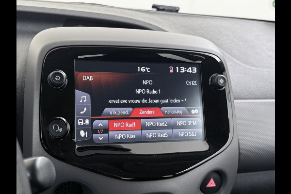 Peugeot 108 1.0 e-VTi 5Drs Airco Camera Navi* Apple Carplay Android Auto DAB Active Bluetooth Isofix Led Pack Techno 1e Eigenaar Origineel Nederlandse Auto Peugeot 108 1.0 e-VTi 5Drs Airco Camera Navi* Apple Carplay Android Auto DAB Active Bluetooth Isofix Led Pack Techno 1e Eigenaar Origineel Nederlandse Auto