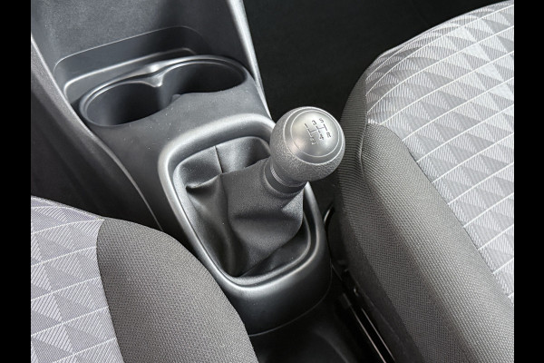 Peugeot 108 1.0 e-VTi 5Drs Airco Camera Navi* Apple Carplay Android Auto DAB Active Bluetooth Isofix Led Pack Techno 1e Eigenaar Origineel Nederlandse Auto Peugeot 108 1.0 e-VTi 5Drs Airco Camera Navi* Apple Carplay Android Auto DAB Active Bluetooth Isofix Led Pack Techno 1e Eigenaar Origineel Nederlandse Auto