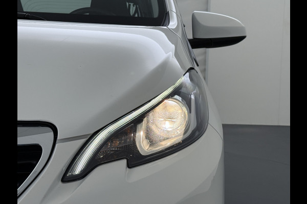 Peugeot 108 1.0 e-VTi 5Drs Airco Camera Navi* Apple Carplay Android Auto DAB Active Bluetooth Isofix Led Pack Techno 1e Eigenaar Origineel Nederlandse Auto Peugeot 108 1.0 e-VTi 5Drs Airco Camera Navi* Apple Carplay Android Auto DAB Active Bluetooth Isofix Led Pack Techno 1e Eigenaar Origineel Nederlandse Auto