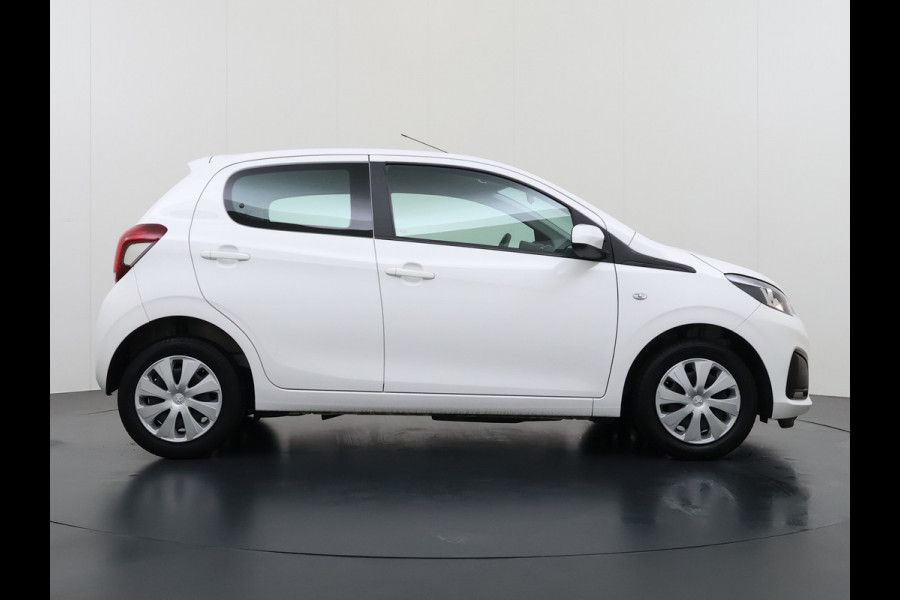 Peugeot 108 1.0 e-VTi 5Drs Airco Camera Navi* Apple Carplay Android Auto DAB Active Bluetooth Isofix Led Pack Techno 1e Eigenaar Origineel Nederlandse Auto Peugeot 108 1.0 e-VTi 5Drs Airco Camera Navi* Apple Carplay Android Auto DAB Active Bluetooth Isofix Led Pack Techno 1e Eigenaar Origineel Nederlandse Auto