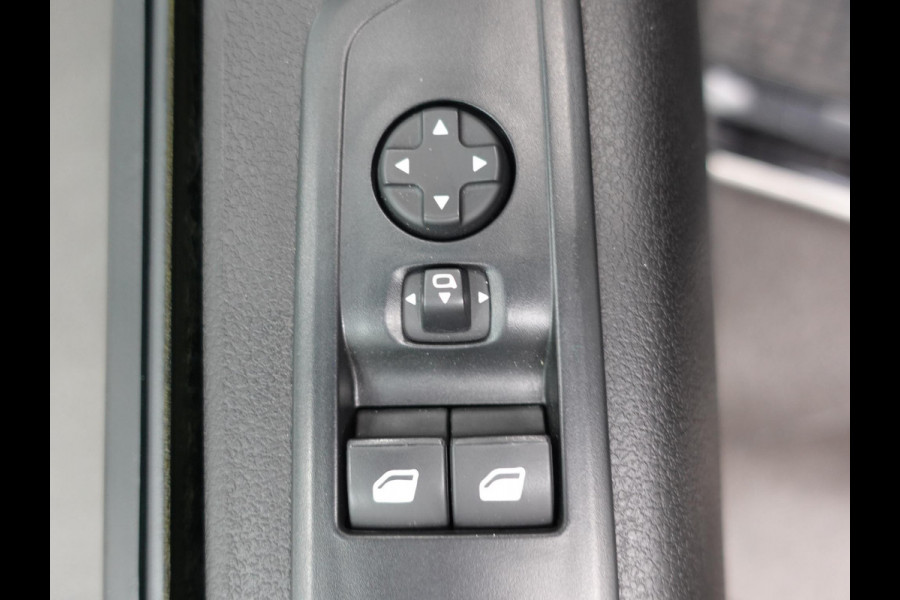 Opel Vivaro 2.0 BlueHDi 145PK L2 Automaat | Navigatie | Airco | Trekhaak | Side Bars | Betimmering | Laadruimte betimmering