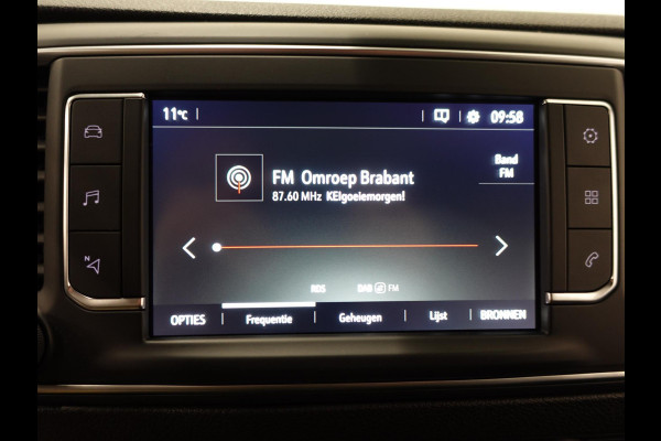 Opel Vivaro 2.0 BlueHDi 145PK L2 Automaat | Navigatie | Airco | Trekhaak | Side Bars | Betimmering | Laadruimte betimmering