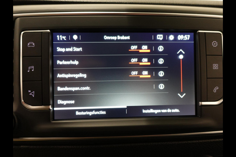 Opel Vivaro 2.0 BlueHDi 145PK L2 Automaat | Navigatie | Airco | Trekhaak | Side Bars | Betimmering | Laadruimte betimmering