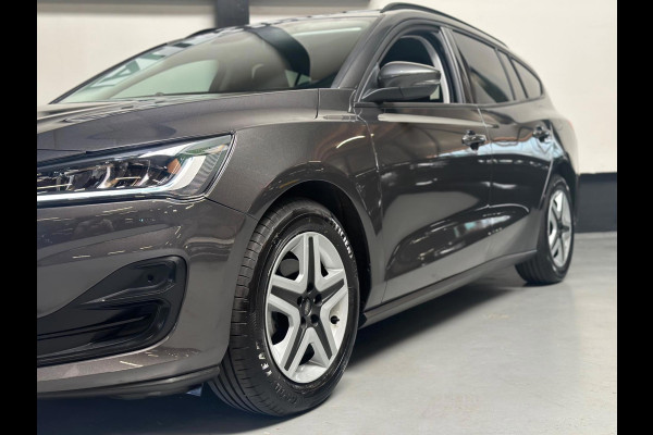 Ford FOCUS Wagon 1.0 EcoBoost Hybrid Connected | stoel-/stuurverwarming | PDC | start stop | DAB