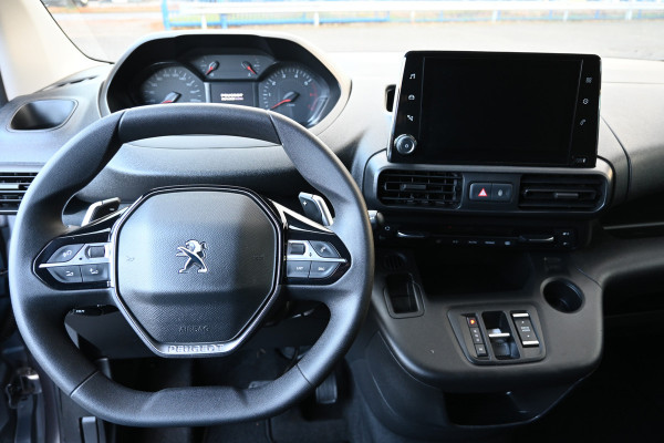 Peugeot Partner 1.5 BlueHDi L2 130 pk EAT8 S&S Camera, Standkachel, Trekhaak afneembaar Peugeot Partner 1.5 BlueHDi L2 130 pk EAT8 S&S Camera, Standkachel, Trekhaak afneembaar