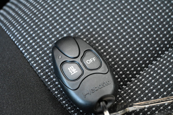 Peugeot Partner 1.5 BlueHDi L2 130 pk EAT8 S&S Camera, Standkachel, Trekhaak afneembaar Peugeot Partner 1.5 BlueHDi L2 130 pk EAT8 S&S Camera, Standkachel, Trekhaak afneembaar