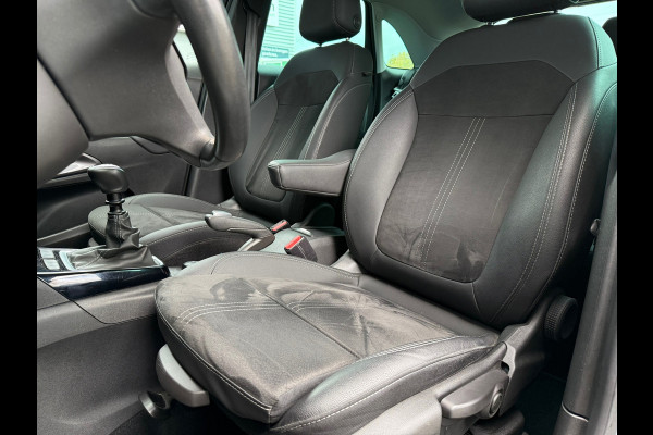 Opel Crossland 1.2 Turbo 130pk Ultimate - Navi - Climate - Half Leder - Camera - all seasons