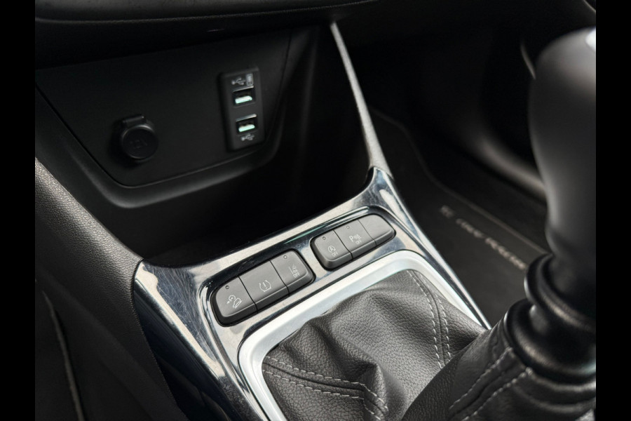 Opel Crossland 1.2 Turbo 130pk Ultimate - Navi - Climate - Half Leder - Camera - all seasons