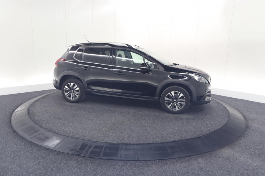 Peugeot 2008 PureTech 110 Allure | Panoramadak | Navigatie | Camera | Parkeersensoren Peugeot 2008 PureTech 110 Allure | Panoramadak | Navigatie | Camera | Parkeersensoren