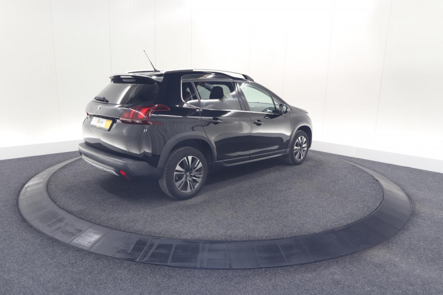 Peugeot 2008 PureTech 110 Allure | Panoramadak | Navigatie | Camera | Parkeersensoren Peugeot 2008 PureTech 110 Allure | Panoramadak | Navigatie | Camera | Parkeersensoren