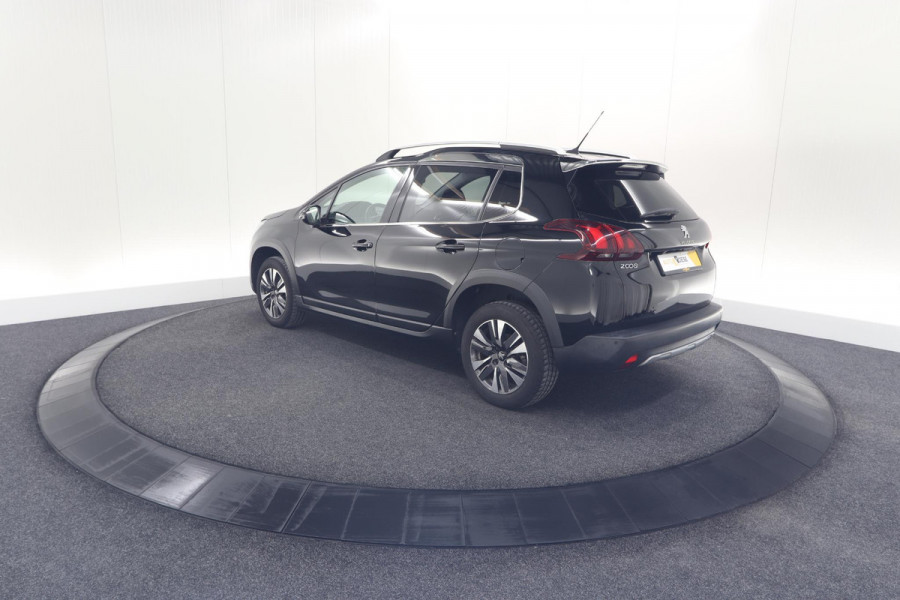 Peugeot 2008 PureTech 110 Allure | Panoramadak | Navigatie | Camera | Parkeersensoren Peugeot 2008 PureTech 110 Allure | Panoramadak | Navigatie | Camera | Parkeersensoren