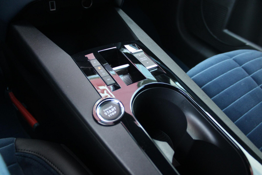 Lancia Ypsilon 1.2 110PK Turbo Hybrid Edizione Cassina Limitata | NAVIGATIE | CAMERA VOOR/ ACHTER | ELEKTRISCH VERSTELBARE BESTUURDERSSTOEL | VELOURS BEKLEDING | STOEL VERWARMING | MASAGE FUNTIE OF VOORSTOELEN |  DRAADLOOS APPLE CARPLAY / ANDROID AUTO | DRAADLOZE TELEFOONLADER | DODEHOEK DETECTIE | CLIMATE CONTROL | Lancia Ypsilon 1.2 110PK Turbo Hybrid Edizione Cassina Limitata | NAVIGATIE | CAMERA VOOR/ ACHTER | ELEKTRISCH VERSTELBARE BESTUURDERSSTOEL | VELOURS BEKLEDING | STOEL VERWARMING | MASAGE FUNTIE OF VOORSTOELEN |  DRAADLOOS APPLE CARPLAY / ANDROID AUTO | DRAADLOZE TELEFOONLADER | DODEHOEK DETECTIE | CLIMATE CONTROL |