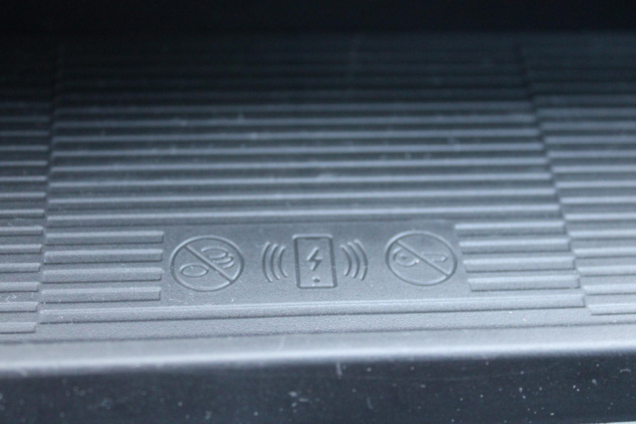 Lancia Ypsilon 1.2 110PK Turbo Hybrid Edizione Cassina Limitata | NAVIGATIE | CAMERA VOOR/ ACHTER | ELEKTRISCH VERSTELBARE BESTUURDERSSTOEL | VELOURS BEKLEDING | STOEL VERWARMING | MASAGE FUNTIE OF VOORSTOELEN |  DRAADLOOS APPLE CARPLAY / ANDROID AUTO | DRAADLOZE TELEFOONLADER | DODEHOEK DETECTIE | CLIMATE CONTROL | Lancia Ypsilon 1.2 110PK Turbo Hybrid Edizione Cassina Limitata | NAVIGATIE | CAMERA VOOR/ ACHTER | ELEKTRISCH VERSTELBARE BESTUURDERSSTOEL | VELOURS BEKLEDING | STOEL VERWARMING | MASAGE FUNTIE OF VOORSTOELEN |  DRAADLOOS APPLE CARPLAY / ANDROID AUTO | DRAADLOZE TELEFOONLADER | DODEHOEK DETECTIE | CLIMATE CONTROL |