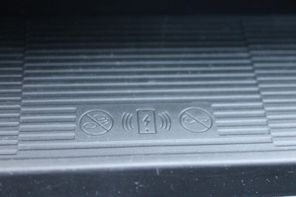 Lancia Ypsilon 1.2 110PK Turbo Hybrid Edizione Cassina Limitata | NAVIGATIE | CAMERA VOOR/ ACHTER | ELEKTRISCH VERSTELBARE BESTUURDERSSTOEL | VELOURS BEKLEDING | STOEL VERWARMING | MASAGE FUNTIE OF VOORSTOELEN |  DRAADLOOS APPLE CARPLAY / ANDROID AUTO | DRAADLOZE TELEFOONLADER | DODEHOEK DETECTIE | CLIMATE CONTROL | Lancia Ypsilon 1.2 110PK Turbo Hybrid Edizione Cassina Limitata | NAVIGATIE | CAMERA VOOR/ ACHTER | ELEKTRISCH VERSTELBARE BESTUURDERSSTOEL | VELOURS BEKLEDING | STOEL VERWARMING | MASAGE FUNTIE OF VOORSTOELEN |  DRAADLOOS APPLE CARPLAY / ANDROID AUTO | DRAADLOZE TELEFOONLADER | DODEHOEK DETECTIE | CLIMATE CONTROL |