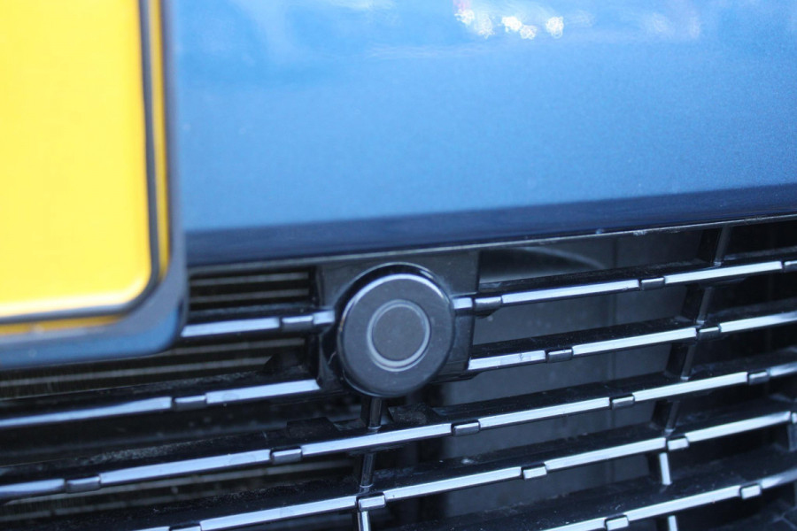 Lancia Ypsilon 1.2 110PK Turbo Hybrid Edizione Cassina Limitata | NAVIGATIE | CAMERA VOOR/ ACHTER | ELEKTRISCH VERSTELBARE BESTUURDERSSTOEL | VELOURS BEKLEDING | STOEL VERWARMING | MASAGE FUNTIE OF VOORSTOELEN |  DRAADLOOS APPLE CARPLAY / ANDROID AUTO | DRAADLOZE TELEFOONLADER | DODEHOEK DETECTIE | CLIMATE CONTROL | Lancia Ypsilon 1.2 110PK Turbo Hybrid Edizione Cassina Limitata | NAVIGATIE | CAMERA VOOR/ ACHTER | ELEKTRISCH VERSTELBARE BESTUURDERSSTOEL | VELOURS BEKLEDING | STOEL VERWARMING | MASAGE FUNTIE OF VOORSTOELEN |  DRAADLOOS APPLE CARPLAY / ANDROID AUTO | DRAADLOZE TELEFOONLADER | DODEHOEK DETECTIE | CLIMATE CONTROL |