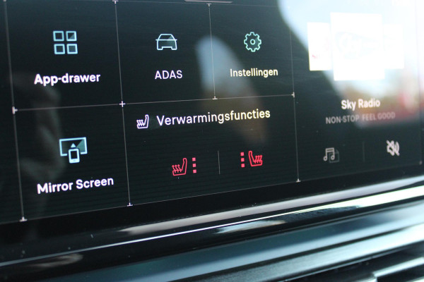 Lancia Ypsilon 1.2 110PK Turbo Hybrid Edizione Cassina Limitata | NAVIGATIE | CAMERA VOOR/ ACHTER | ELEKTRISCH VERSTELBARE BESTUURDERSSTOEL | VELOURS BEKLEDING | STOEL VERWARMING | MASAGE FUNTIE OF VOORSTOELEN |  DRAADLOOS APPLE CARPLAY / ANDROID AUTO | DRAADLOZE TELEFOONLADER | DODEHOEK DETECTIE | CLIMATE CONTROL | Lancia Ypsilon 1.2 110PK Turbo Hybrid Edizione Cassina Limitata | NAVIGATIE | CAMERA VOOR/ ACHTER | ELEKTRISCH VERSTELBARE BESTUURDERSSTOEL | VELOURS BEKLEDING | STOEL VERWARMING | MASAGE FUNTIE OF VOORSTOELEN |  DRAADLOOS APPLE CARPLAY / ANDROID AUTO | DRAADLOZE TELEFOONLADER | DODEHOEK DETECTIE | CLIMATE CONTROL |