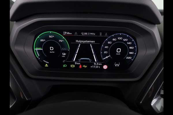 Audi Q4 e-tron 40 S edition 63 kWh 204pk | Achteruitrijcamera | Comfortpakket | Assistentiepakket plus | Optiekpakket zwart plus | Privacy glas | Adaptive cruise control |