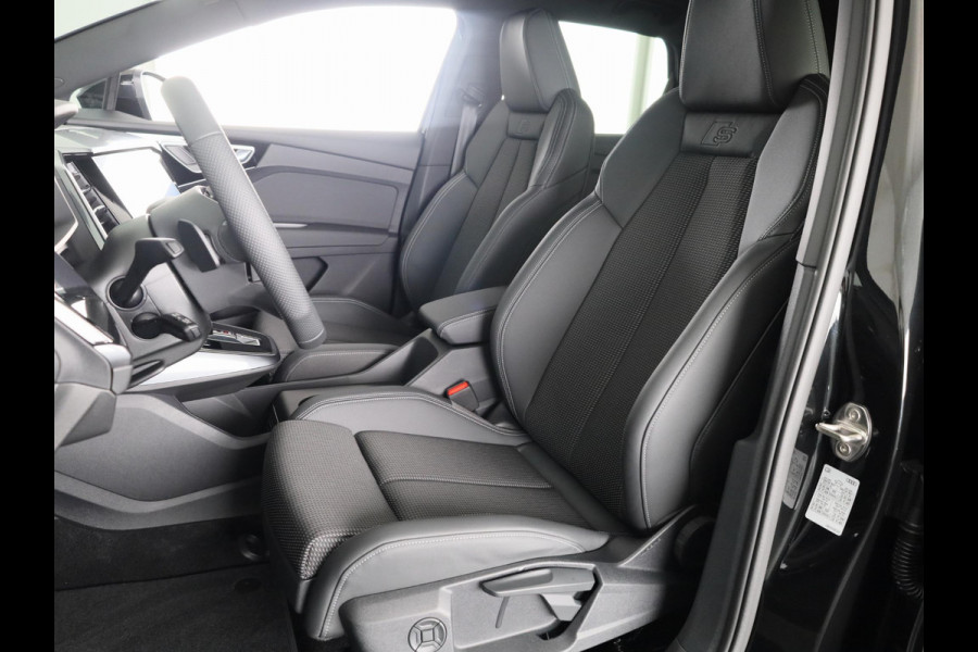 Audi Q4 e-tron 40 S edition 63 kWh 204pk | Achteruitrijcamera | Comfortpakket | Assistentiepakket plus | Optiekpakket zwart plus | Privacy glas | Adaptive cruise control |