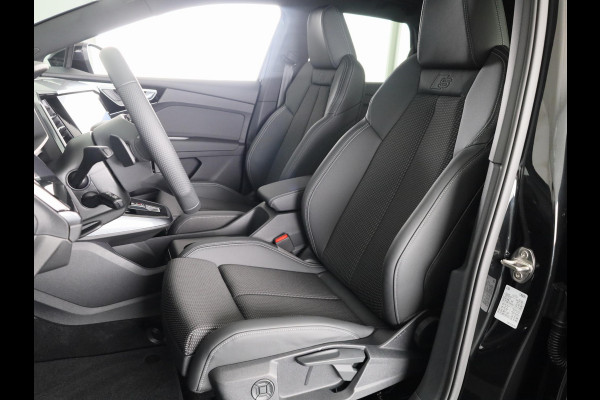 Audi Q4 e-tron 40 S edition 63 kWh 204pk | Achteruitrijcamera | Comfortpakket | Assistentiepakket plus | Optiekpakket zwart plus | Privacy glas | Adaptive cruise control |