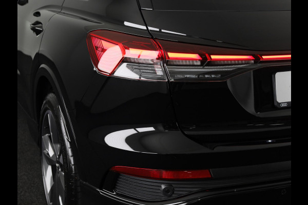 Audi Q4 e-tron 40 S edition 63 kWh 204pk | Achteruitrijcamera | Comfortpakket | Assistentiepakket plus | Optiekpakket zwart plus | Privacy glas | Adaptive cruise control |