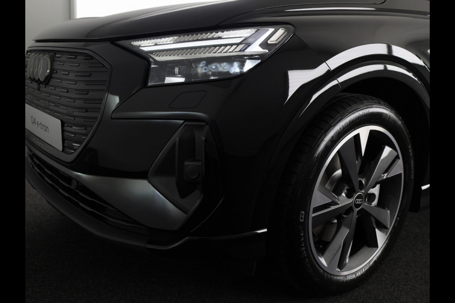 Audi Q4 e-tron 40 S edition 63 kWh 204pk | Achteruitrijcamera | Comfortpakket | Assistentiepakket plus | Optiekpakket zwart plus | Privacy glas | Adaptive cruise control |