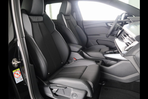 Audi Q4 e-tron 40 S edition 63 kWh 204pk | Achteruitrijcamera | Comfortpakket | Assistentiepakket plus | Optiekpakket zwart plus | Privacy glas | Adaptive cruise control |