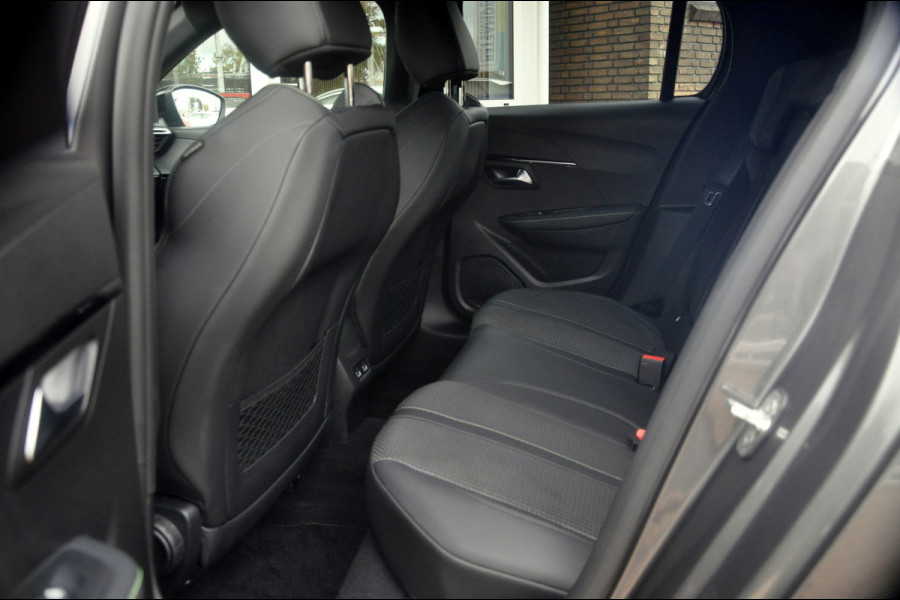 Peugeot 208 1.2 PureTech GT Navigatie | Camera | Zeer nette staat! Peugeot 208 1.2 PureTech GT Navigatie | Camera | Zeer nette staat!